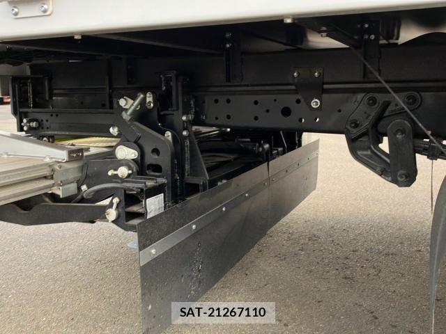 Hino DUTRO 2024-10 8848776-15