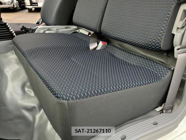 Hino DUTRO 2024-10 8848776-21