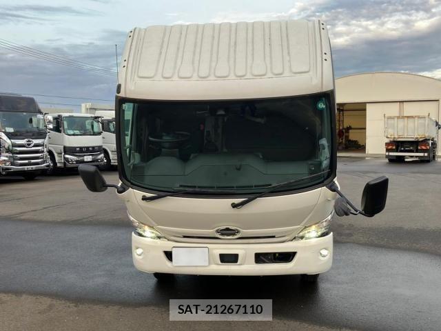 Hino DUTRO 2024-10 8848776-25