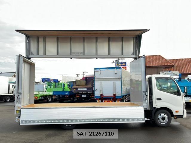 Hino DUTRO 2024-10 8848776-5