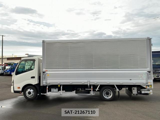 Hino DUTRO 2024-10 8848776-6