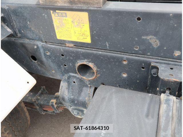 Hino DUTRO 2018-05 8870874-14