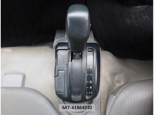 Hino DUTRO 2018-05 8870874-21