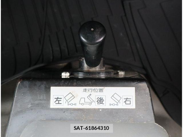 Hino DUTRO 2018-05 8870874-22