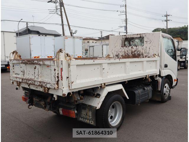 Hino DUTRO 2018-05 8870874-2