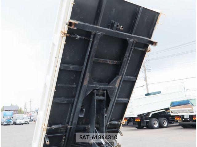Hino DUTRO 2018-05 8870874-8