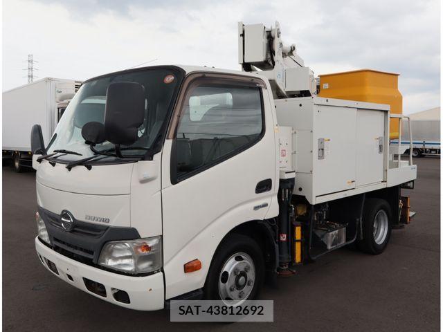 Hino DUTRO 2016-03 8870890-0
