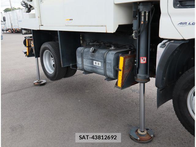 Hino DUTRO 2016-03 8870890-16