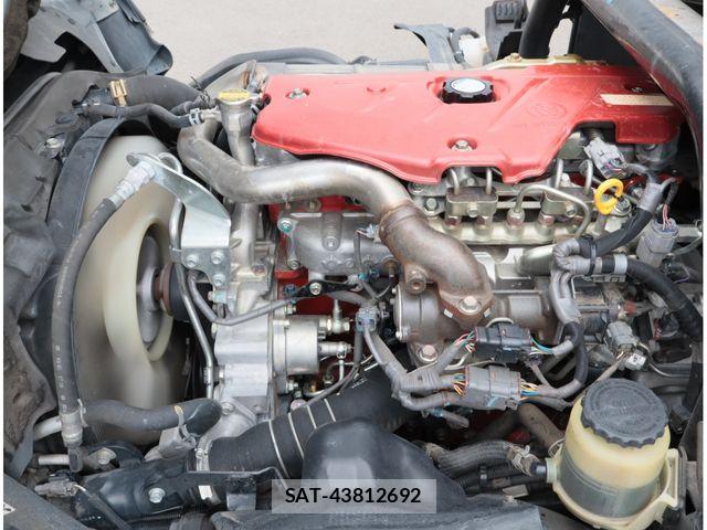 Hino DUTRO 2016-03 8870890-29