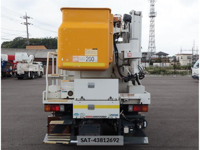 Hino DUTRO 2016-03 8870890-3