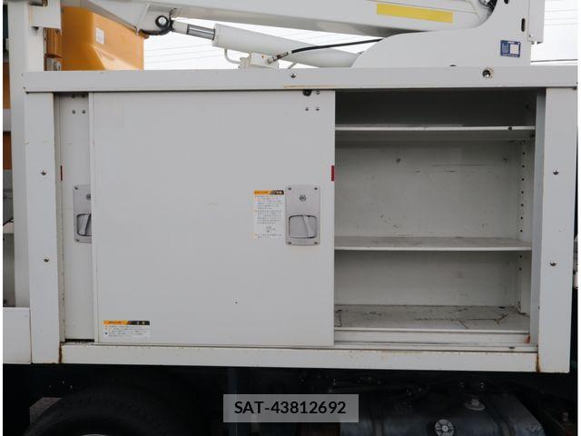Hino DUTRO 2016-03 8870890-5