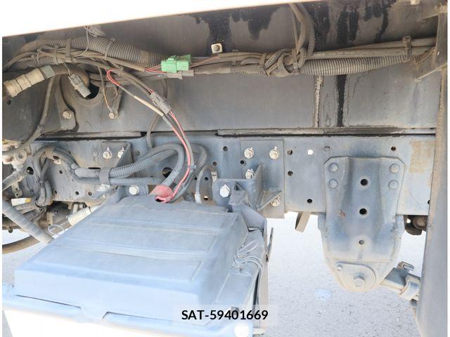 Hino DUTRO 2018-03 8870886-20