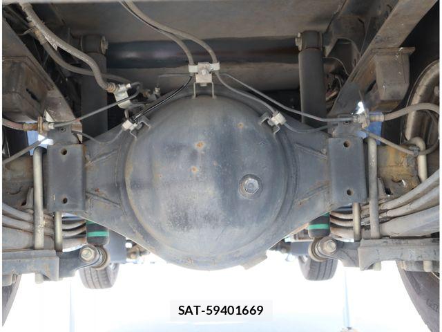 Hino DUTRO 2018-03 8870886-21