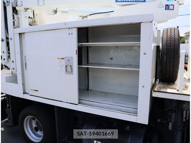 Hino DUTRO 2018-03 8870886-5