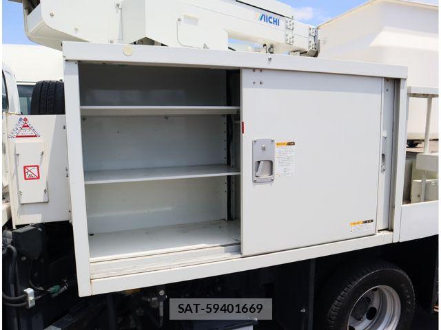 Hino DUTRO 2018-03 8870886-6