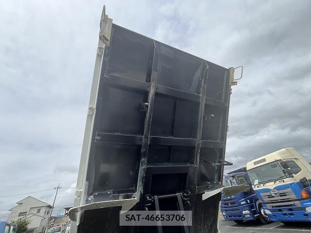 Hino DUTRO 2016-04 8870867-9