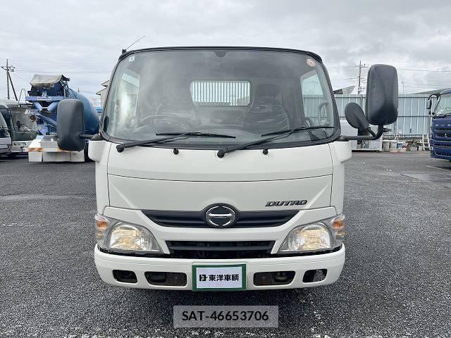 Hino DUTRO 2016-04 8870867-1