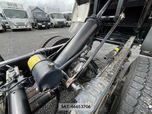 Hino DUTRO 2016-04 8870867-20