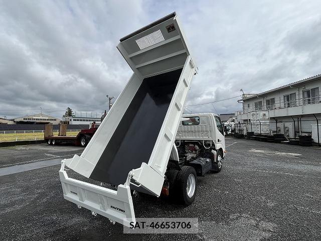 Hino DUTRO 2016-04 8870867-7