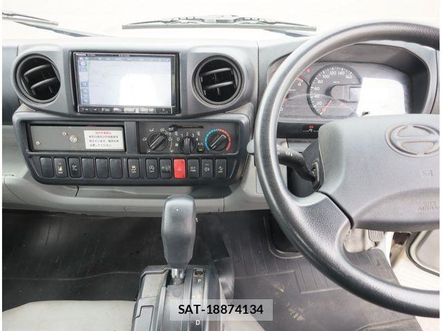 Hino DUTRO 2018-01 8870877-23