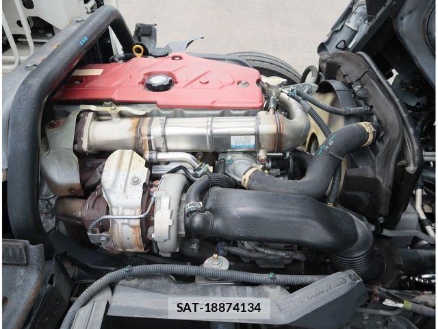 Hino DUTRO 2018-01 8870877-28