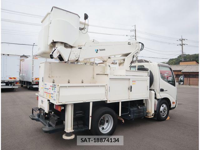 Hino DUTRO 2018-01 8870877-2