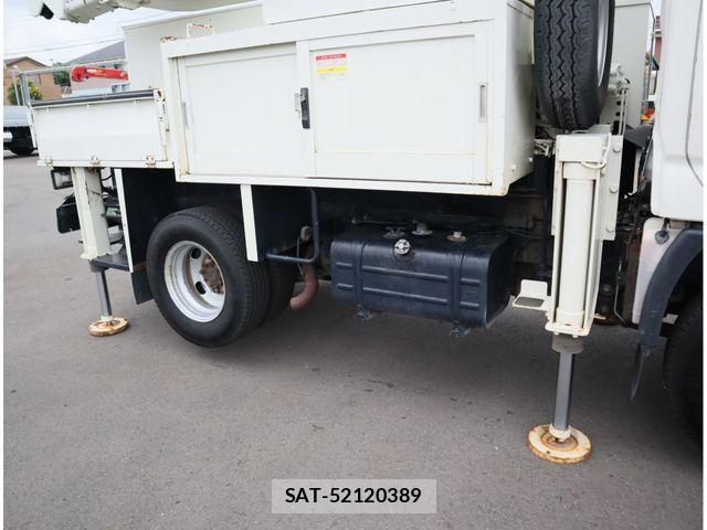 Hino DUTRO 2016-02 8870888-16