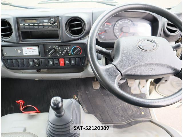 Hino DUTRO 2016-02 8870888-23