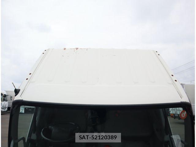 Hino DUTRO 2016-02 8870888-27