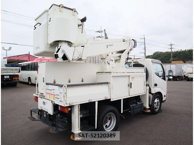 Hino DUTRO 2016-02 8870888-2