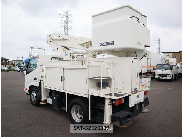 Hino DUTRO 2016-02 8870888-4