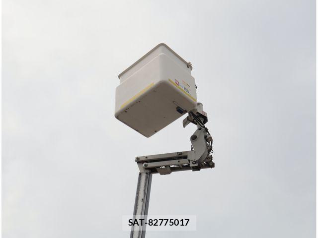 Hino DUTRO 2020-04 8870871-12