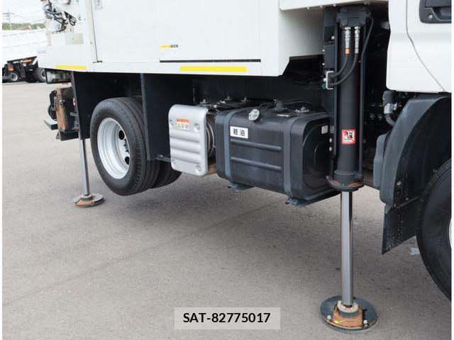 Hino DUTRO 2020-04 8870871-16