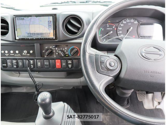 Hino DUTRO 2020-04 8870871-23