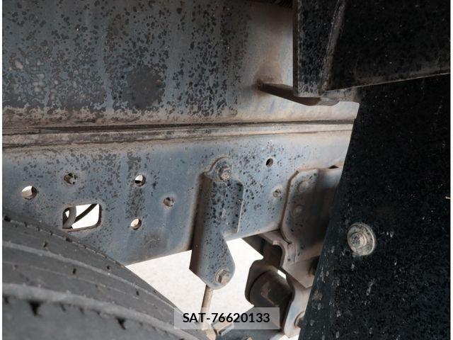 Hino DUTRO 2018-01 8870878-19