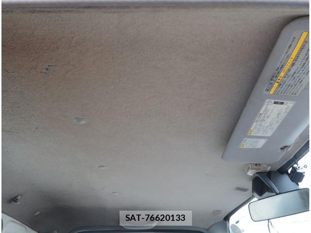 Hino DUTRO 2018-01 8870878-25