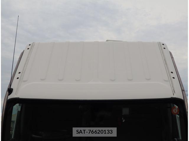 Hino DUTRO 2018-01 8870878-27