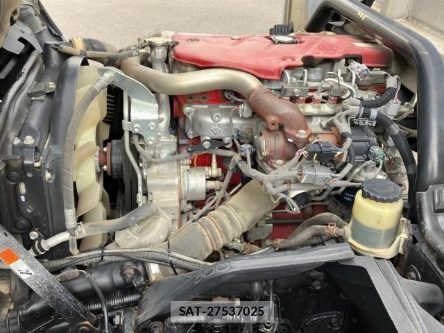 Hino DUTRO 2018-05 8870870-15