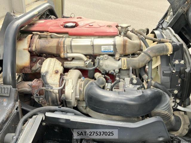 Hino DUTRO 2018-05 8870870-16