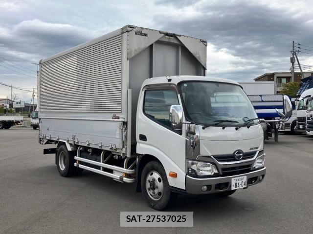 Hino DUTRO 2018-05 8870870-1