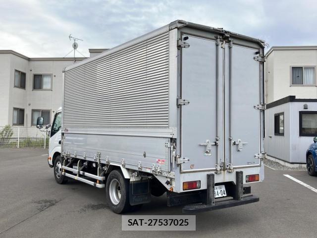 Hino DUTRO 2018-05 8870870-3