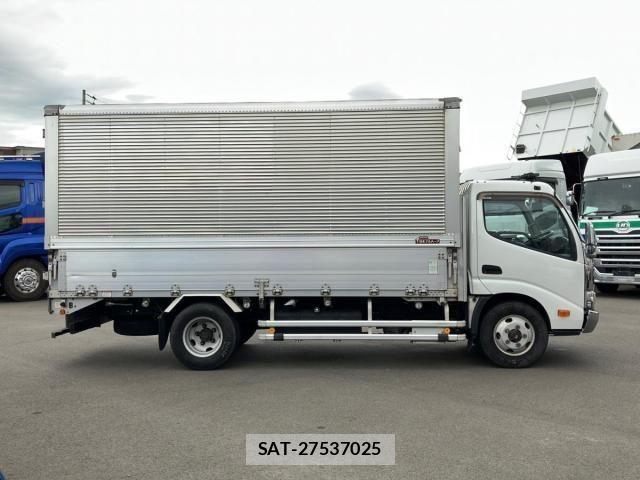 Hino DUTRO 2018-05 8870870-7