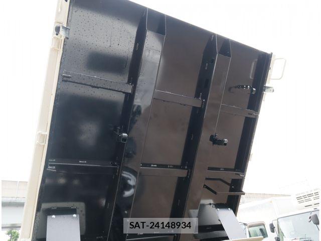Hino DUTRO 2025-12 8870859-9