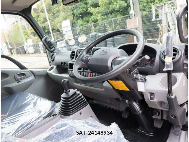 Hino DUTRO 2025-12 8870859-19