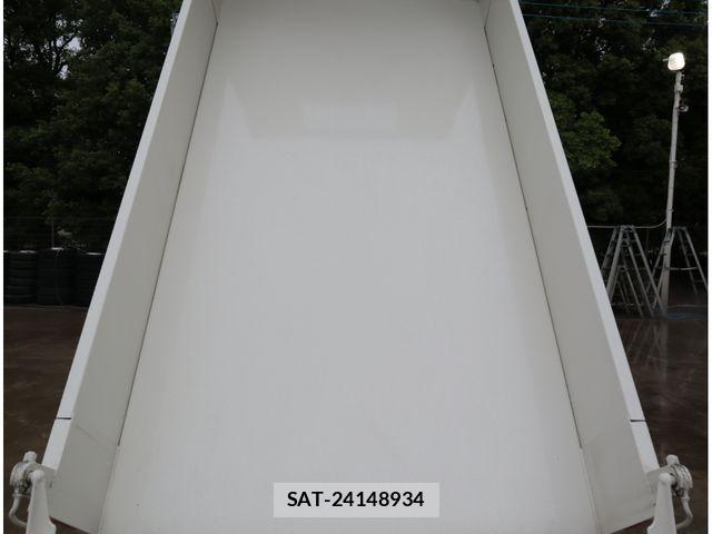 Hino DUTRO 2025-12 8870859-6