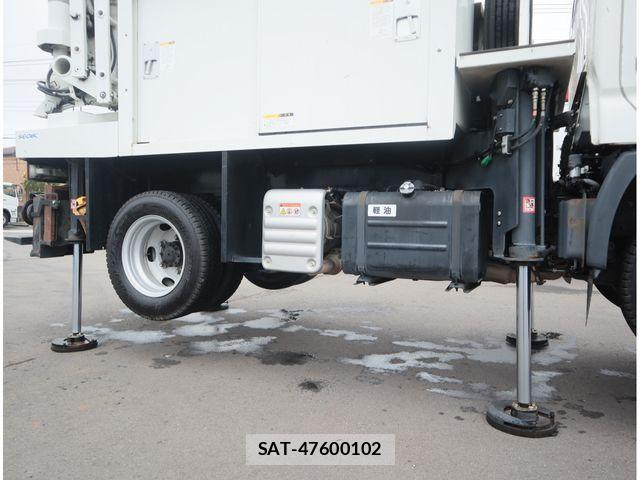 Hino DUTRO 2020-02 8870875-16