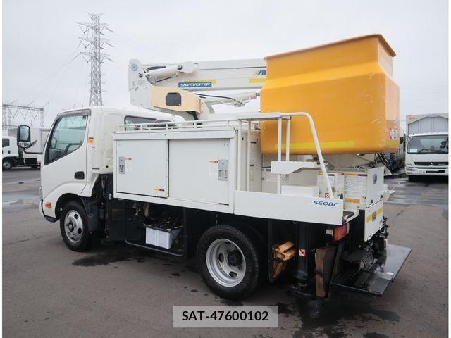 Hino DUTRO 2020-02 8870875-4