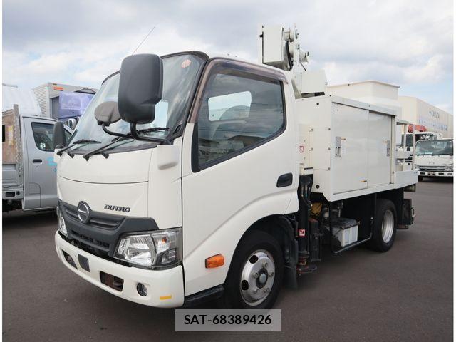 Hino DUTRO 2018-01 8870884-0