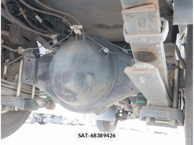 Hino DUTRO 2018-01 8870884-21