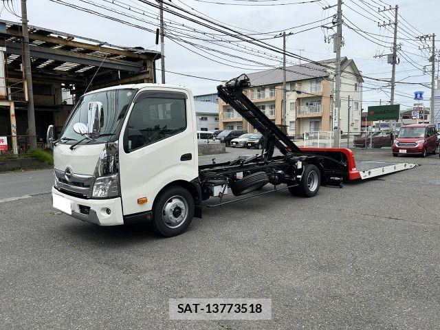 Hino DUTRO 2026-03 8870856-0